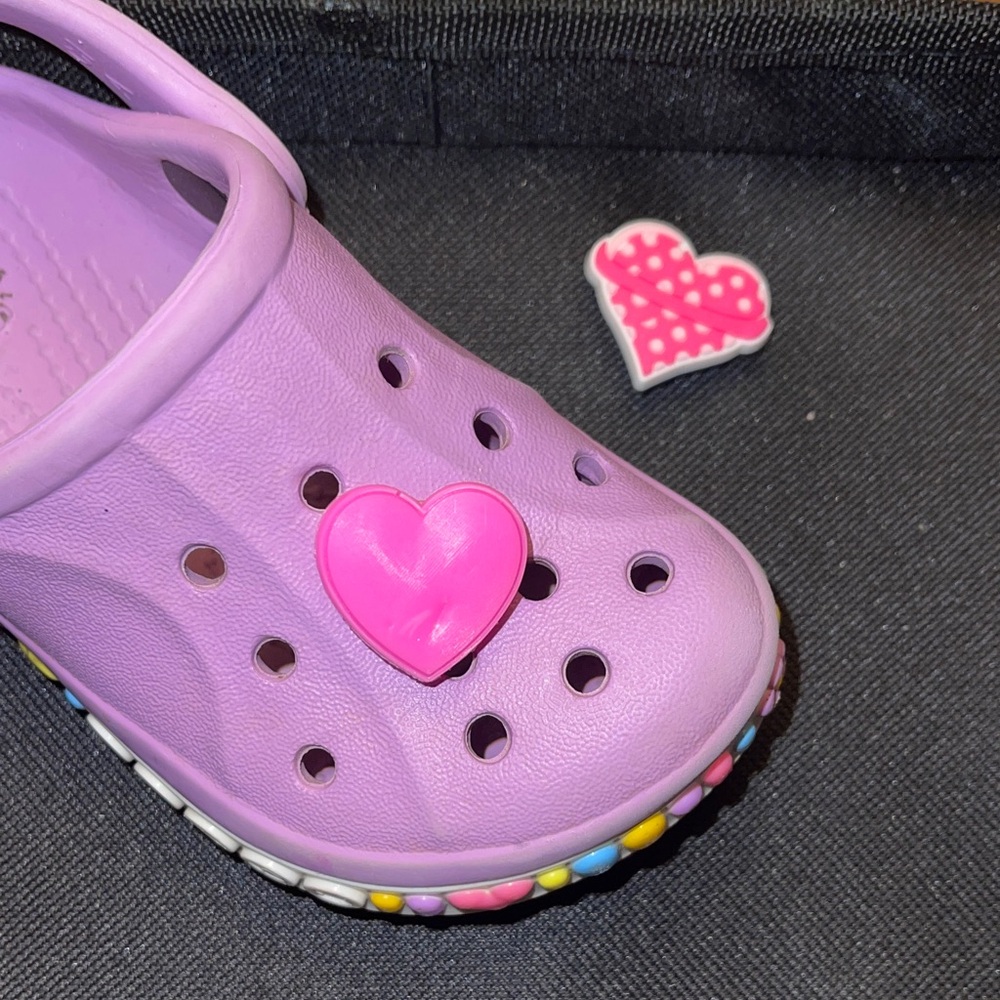JIBBITZ CROC SHOE CHARMS! Shoe not included.
Two Heart Charms. - Picture 2 of 3